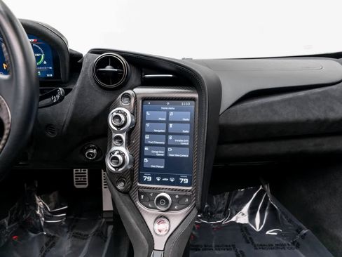 Used 2023 McLaren 720S Spider image 30