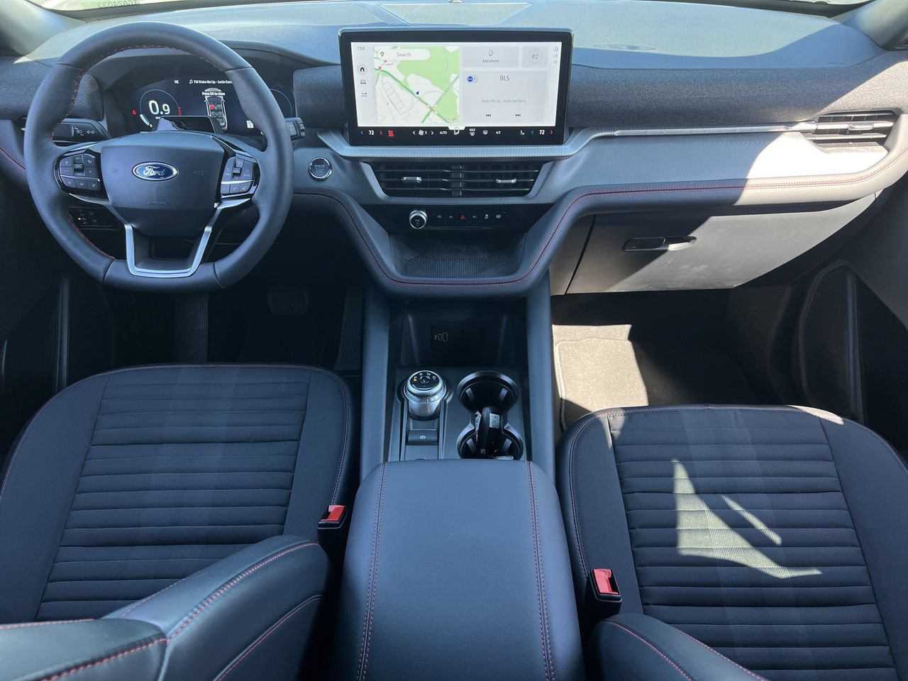 New 2026 Ford Explorer ST-Line w/ ST-Line Street Pack RWD image 2