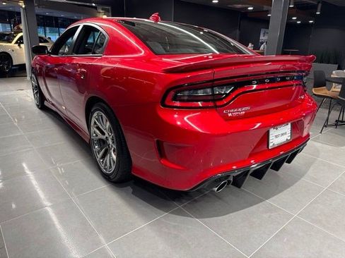 Used 2016 Dodge Charger SRT Hellcat RWD image 4