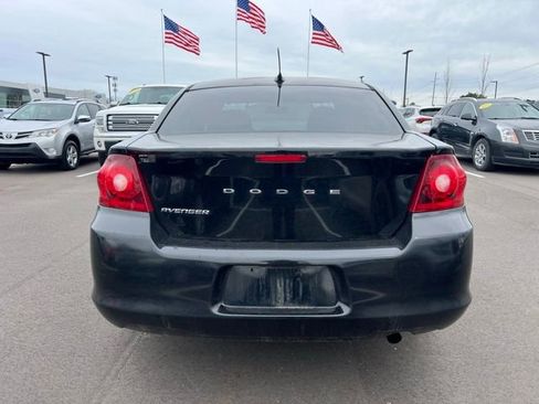 Used 2013 Dodge Avenger SE image 6