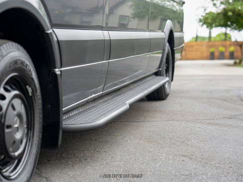 Used 2017 Mercedes-Benz Sprinter 3500 image 88