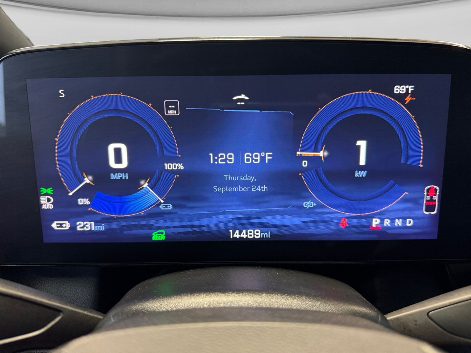 Used 2024 Chevrolet Equinox EV RS FWD image 10