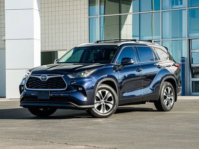 Used 2022 Toyota Highlander XLE