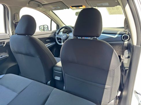 Used 2025 Nissan Versa SV w/ Trunk Package FWD image 30