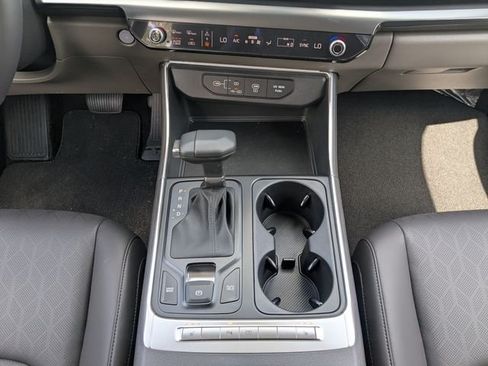 New 2026 Kia Carnival FWD image 21