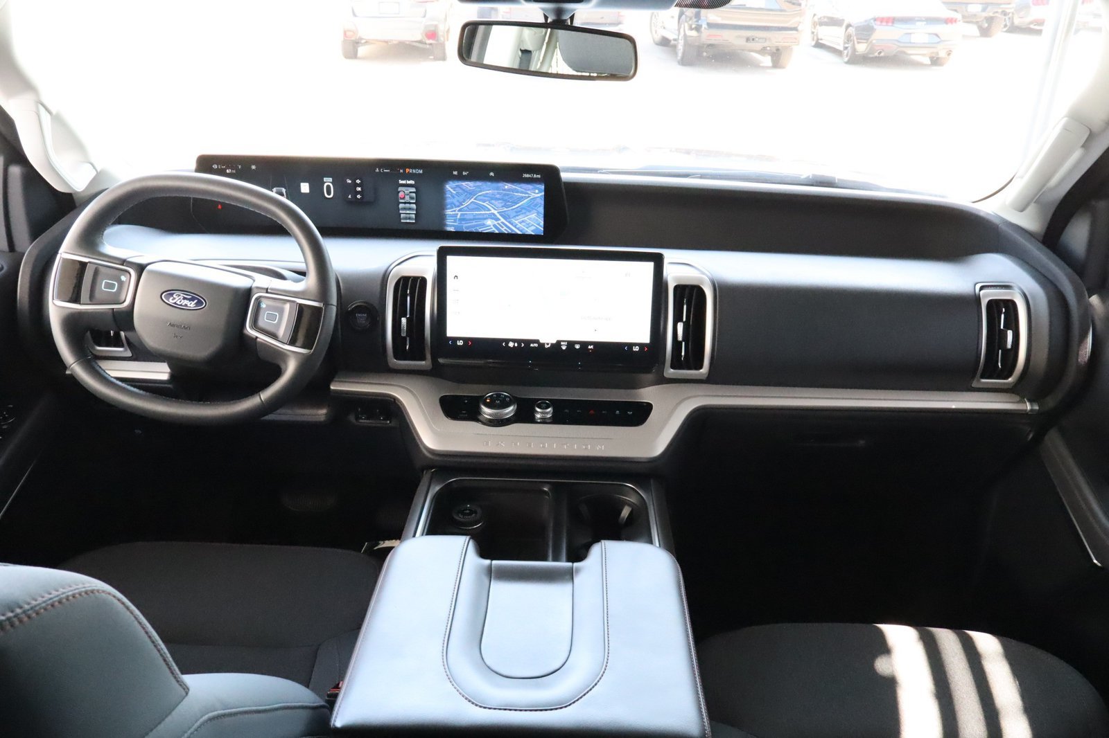 Used 2025 Ford Expedition Active RWD image 28