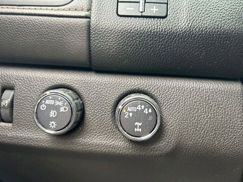 Used 2022 GMC Canyon AT4 image 18