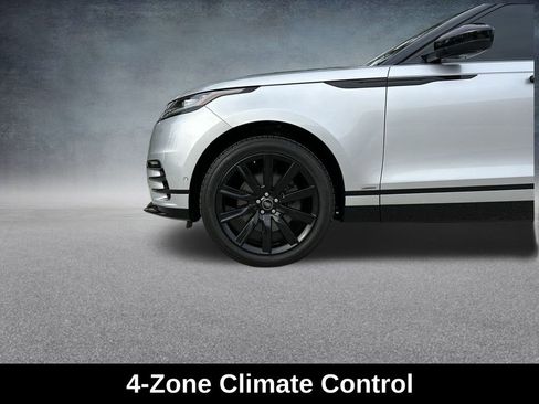 Used 2018 Land Rover Range Rover Velar R-Dynamic HSE image 11