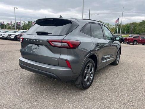 Certified 2023 Ford Escape ST-Line Select w/ Tech Pack #1 AWD/4WD image 4