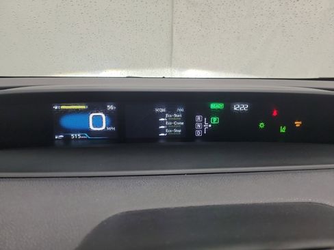 Used 2016 Toyota Prius Two image 18