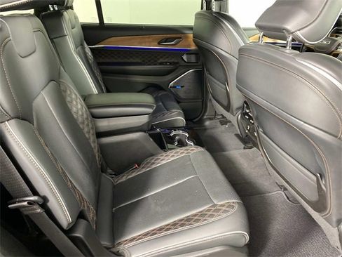 Used 2023 Jeep Grand Cherokee L Summit image 12