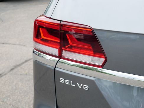 Certified 2023 Volkswagen Atlas SEL AWD/4WD image 17