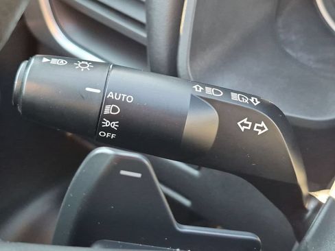 Used 2024 Nissan Rogue S AWD/4WD image 19