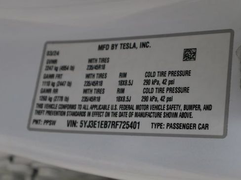 Used 2024 Tesla Model 3 Long Range AWD/4WD image 31
