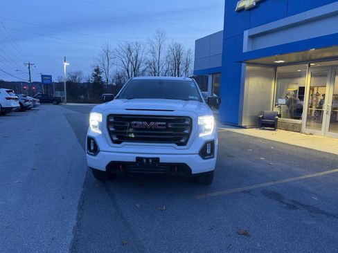 Used 2021 GMC Sierra 1500 AT4 w/ AT4 Preferred Package image 9
