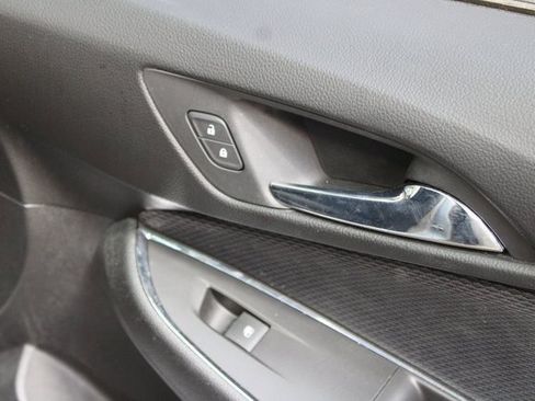 Used 2016 Chevrolet Cruze LT image 8