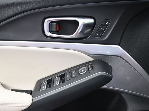 Certified 2025 Acura Integra A-Spec image 6