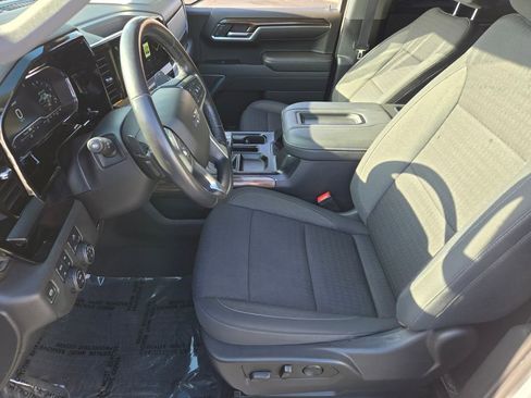 Used 2022 Chevrolet Silverado 1500 LT Trail Boss image 8