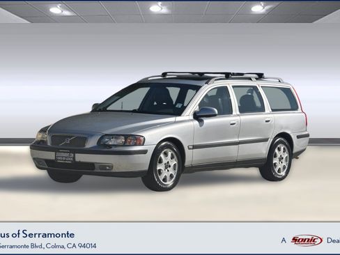 Used 2002 Volvo V70 T5 FWD image 1