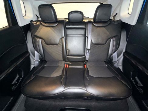 Used 2018 Jeep Compass Latitude w/ Popular Equipment Group image 23