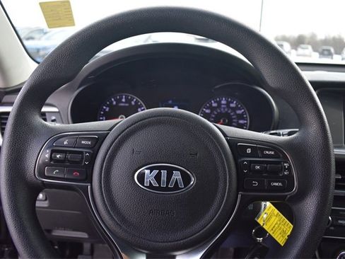 Used 2018 Kia Optima LX image 23