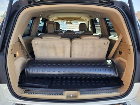 Used 2015 Mercedes-Benz GL 450 4MATIC w/ Lighting Package image 17