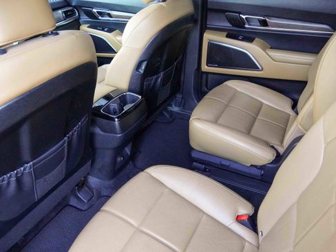 Used 2021 Kia Telluride SX w/ Nightfall Edition Package image 35