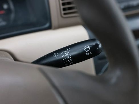 Used 2005 Toyota Corolla S image 27