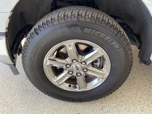 Used 2025 Ford F150 XLT w/ Equipment Group 302A MID image 12