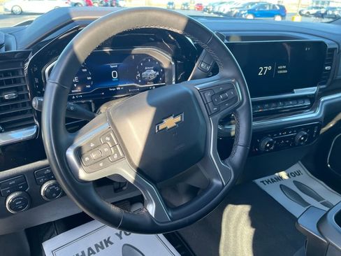 Used 2024 Chevrolet Silverado 1500 LT image 10