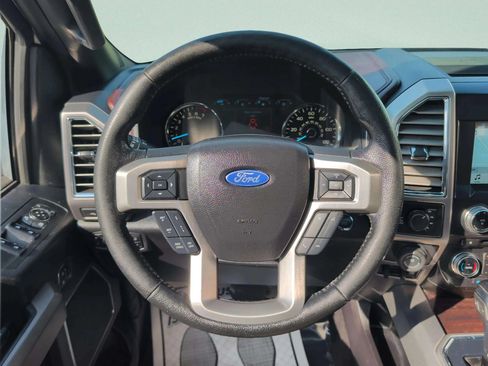 Used 2016 Ford F150 Platinum w/ Equipment Group 701A Luxury AWD/4WD image 24