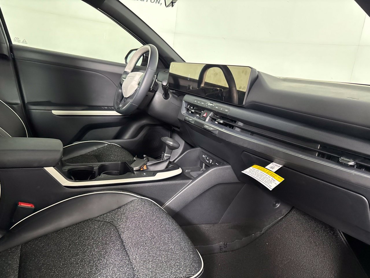 Used 2025 Kia K4 GT-Line FWD image 31