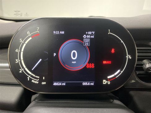 Used 2022 MINI Cooper 4-Door Hardtop FWD image 14