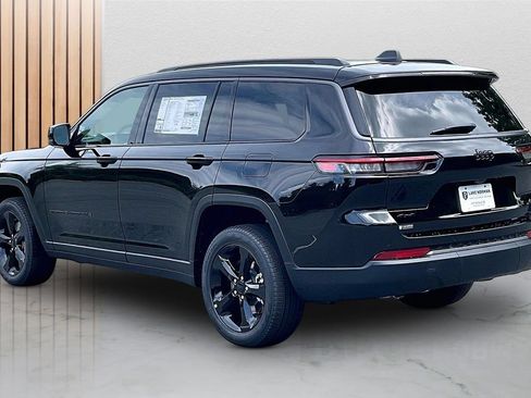 New 2026 Jeep Grand Cherokee L Limited w/ Limited Altitude Package AWD/4WD image 7