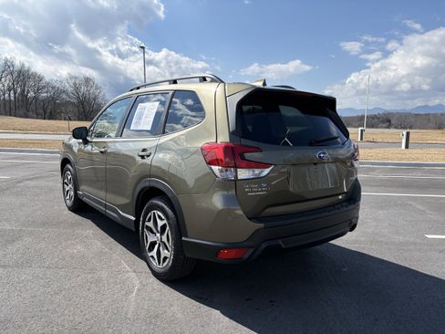 Certified 2023 Subaru Forester Premium w/ Popular Package #2 image 6