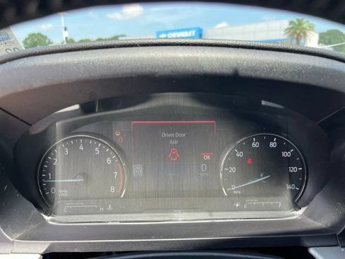 Used 2021 Ford Explorer XLT w/ Equipment Group 202A RWD image 17