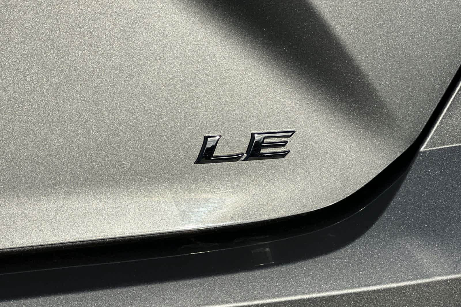 Used 2025 Toyota Camry LE FWD image 24
