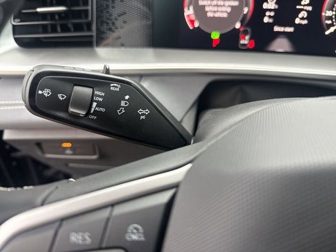 New 2026 Volkswagen Tiguan SE AWD/4WD image 21