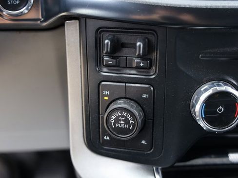 Used 2023 Ford F150 Limited image 27