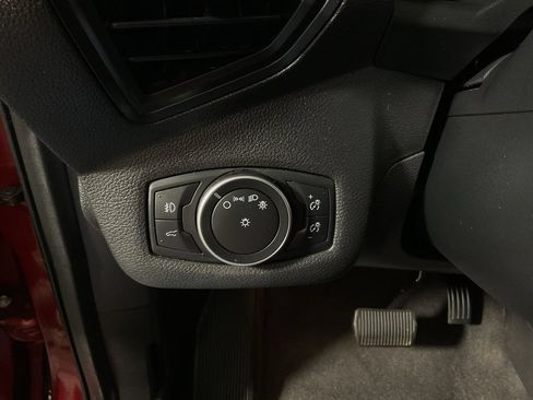 Used 2018 Ford Escape SE w/ SE Sync 3 Package AWD/4WD image 27