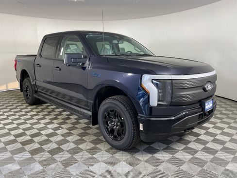 New 2025 Ford F150 Lightning XLT w/ Max Trailer Tow Package image 7