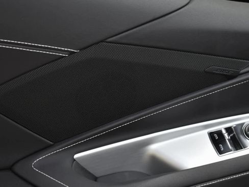 Used 2025 Chevrolet Corvette Z06 RWD image 40