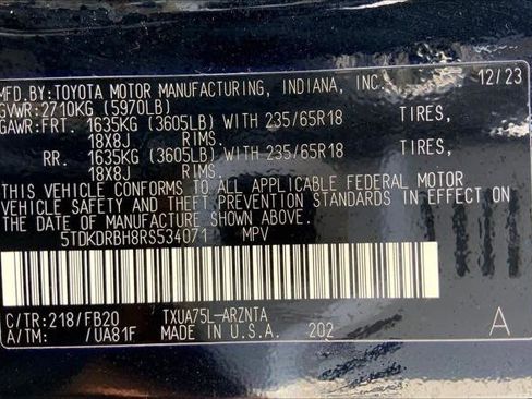 Certified 2024 Toyota Highlander LE image 36