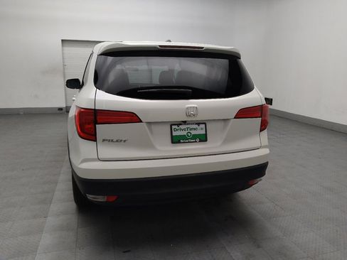 Used 2017 Honda Pilot EX image 6