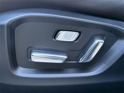 Certified 2025 MAZDA CX-5 Signature image 12