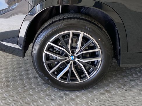 Used 2025 BMW X1 xDrive28i w/ Technology Package image 10