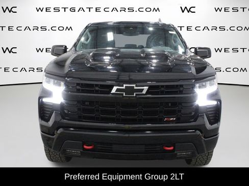 Used 2023 Chevrolet Silverado 1500 LT Trail Boss AWD/4WD image 2