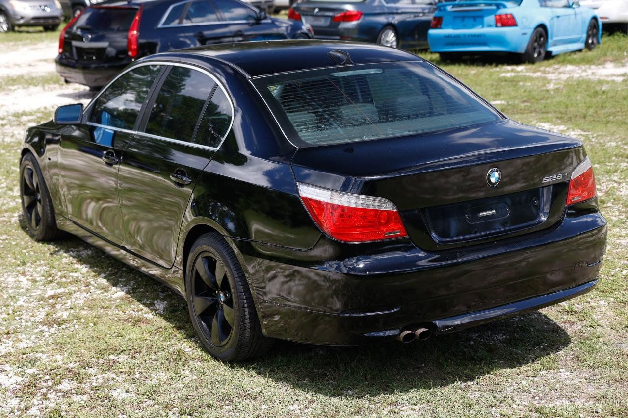 Used 2008 BMW 528i Sedan RWD image 5