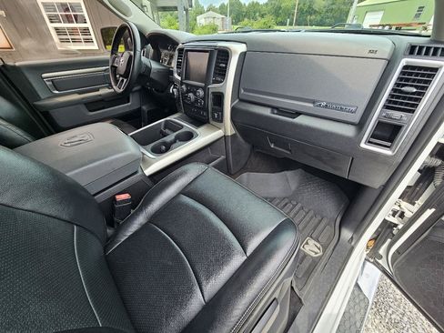 Used 2017 RAM 1500 Big Horn AWD/4WD image 35