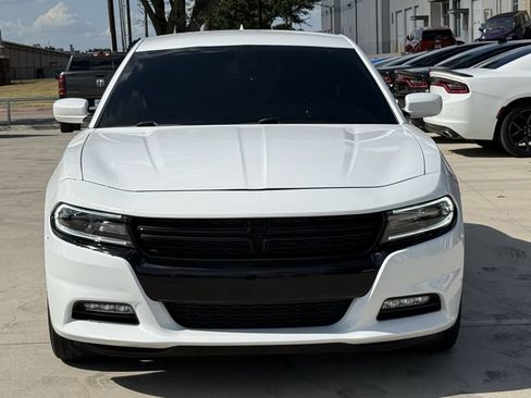 Used 2021 Dodge Charger SXT AWD/4WD image 7
